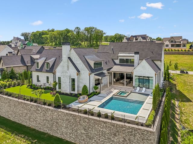 8384 Solstice Dr, College Grove, TN 37046