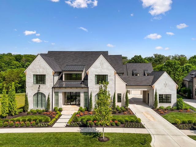 8384 Solstice Dr, College Grove, TN 37046
