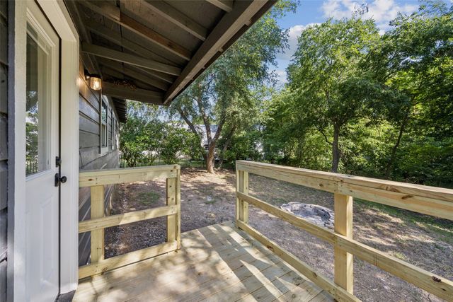 656 Sardis Road, Midlothian, TX 76065