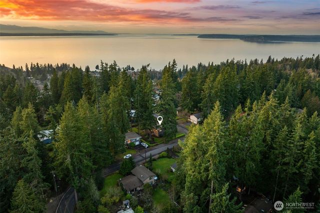 7210 173rd Street SW, Edmonds, WA 98026