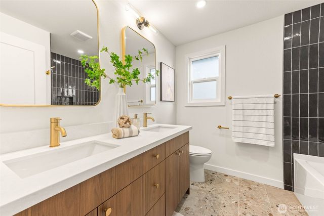 7210 173rd Street SW, Edmonds, WA 98026