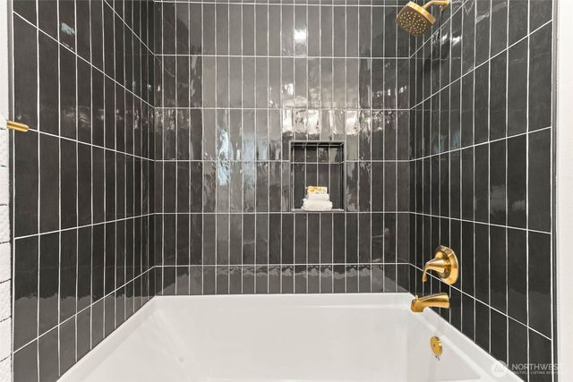 7210 173rd Street SW, Edmonds, WA 98026