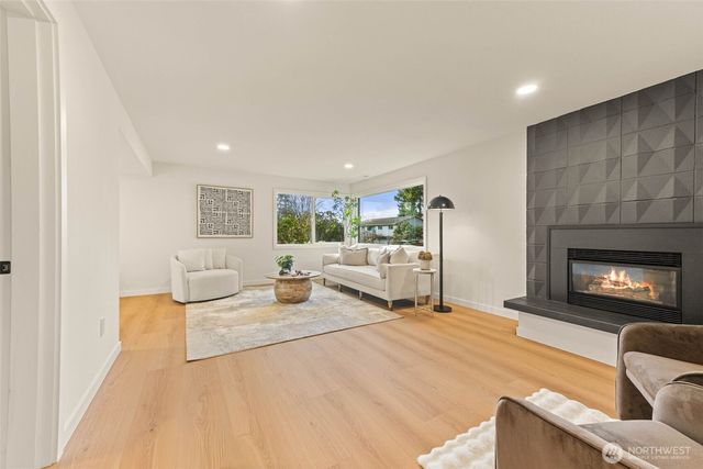 7210 173rd Street SW, Edmonds, WA 98026