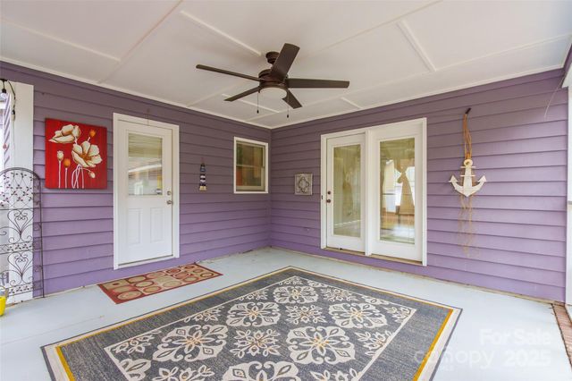 8230 Quail Hollow Drive, Harrisburg, NC 28075