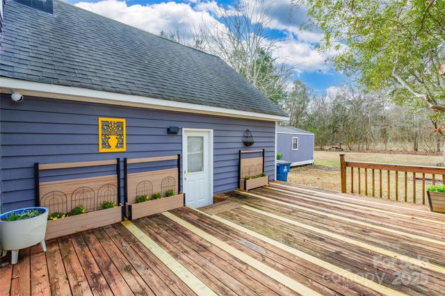 8230 Quail Hollow Drive, Harrisburg, NC 28075