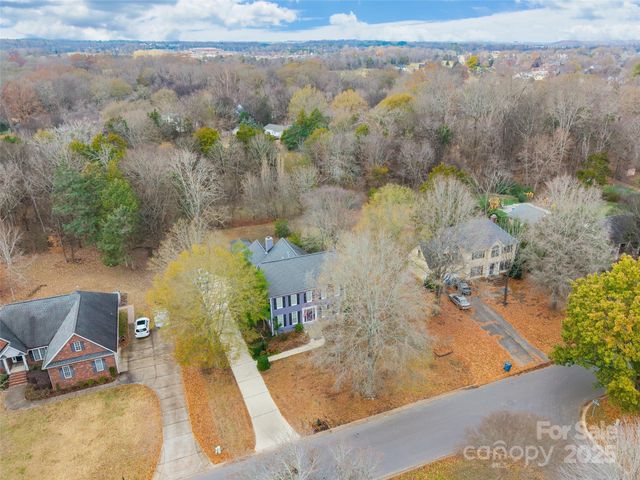 8230 Quail Hollow Drive, Harrisburg, NC 28075