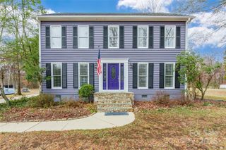 8230 Quail Hollow Drive, Harrisburg, NC 28075