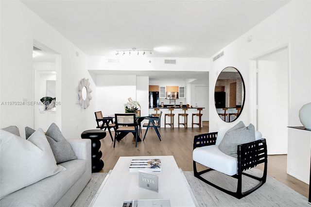 951 Brickell Ave 505, Miami, FL 33131