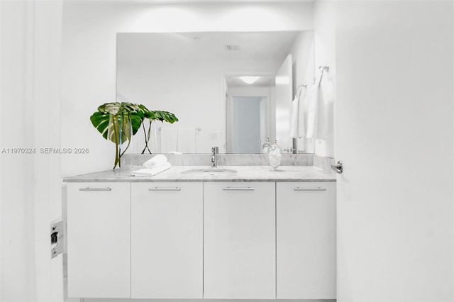 951 Brickell Ave 505, Miami, FL 33131