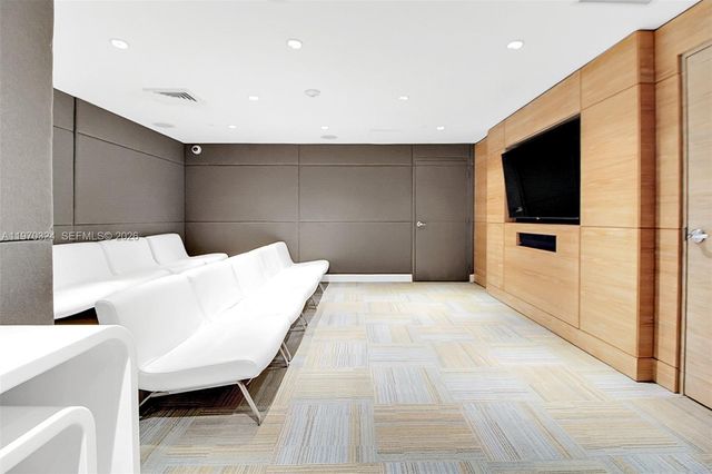 951 Brickell Ave 505, Miami, FL 33131