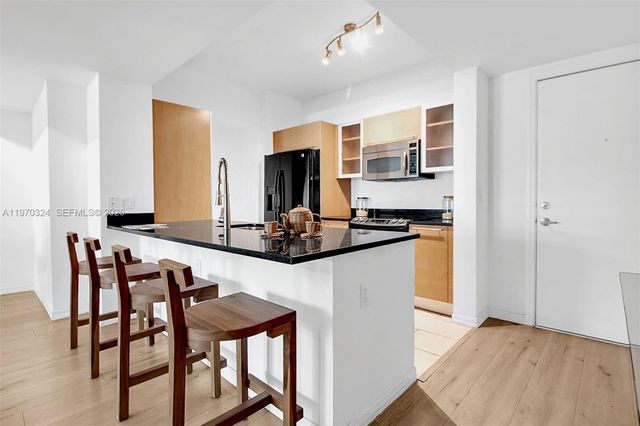 951 Brickell Ave 505, Miami, FL 33131