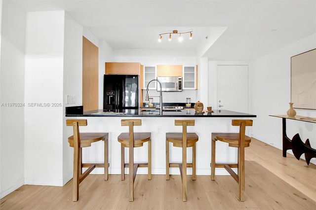 951 Brickell Ave 505, Miami, FL 33131