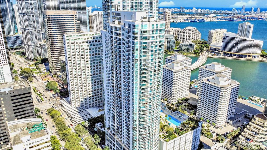 951 Brickell Ave 505, Miami, FL 33131