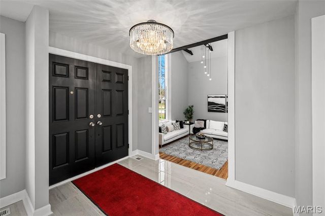 500 Kingridge Drive, Ballwin, MO 63011