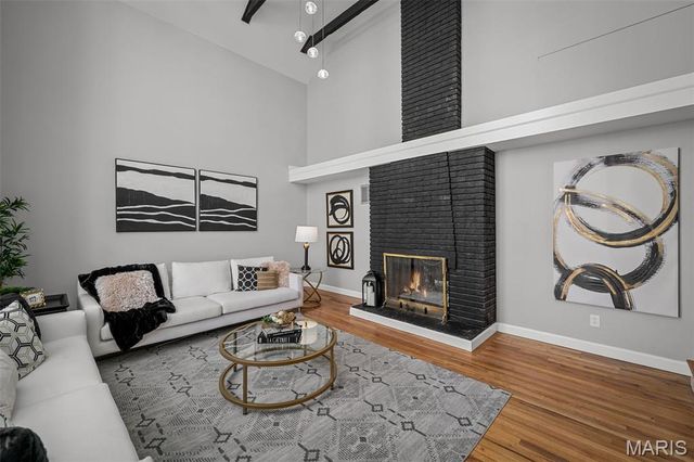 500 Kingridge Drive, Ballwin, MO 63011