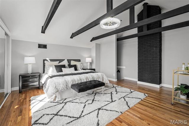 500 Kingridge Drive, Ballwin, MO 63011