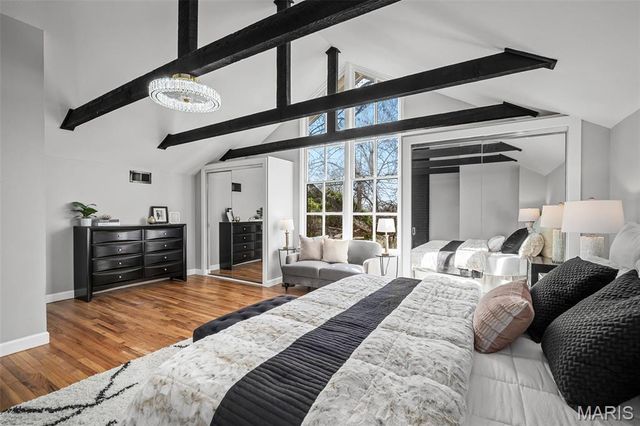 500 Kingridge Drive, Ballwin, MO 63011