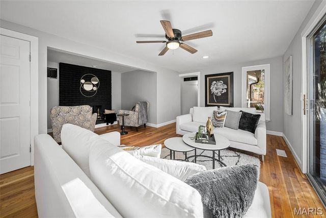 500 Kingridge Drive, Ballwin, MO 63011