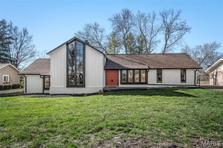 500 Kingridge Drive, Ballwin, MO 63011