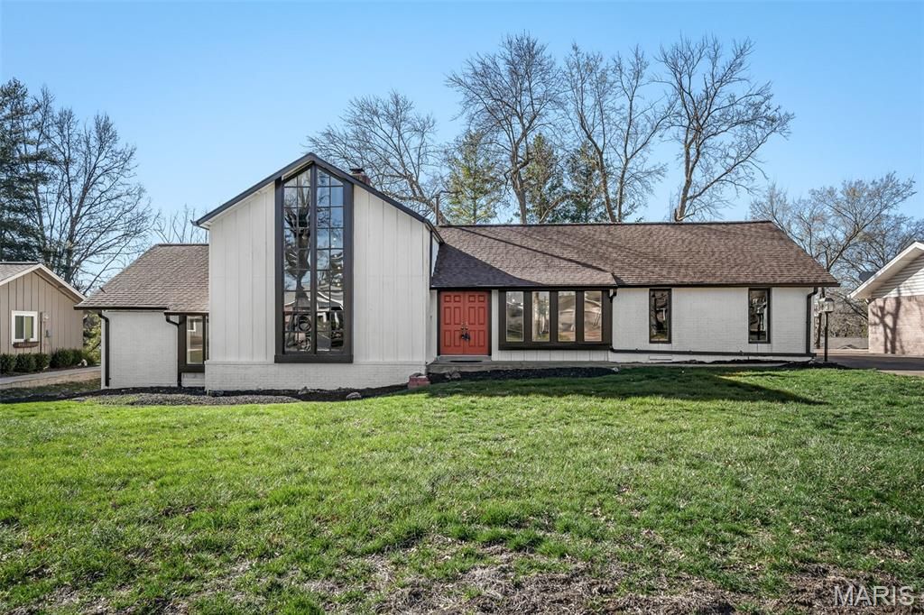 500 Kingridge Drive, Ballwin, MO 63011