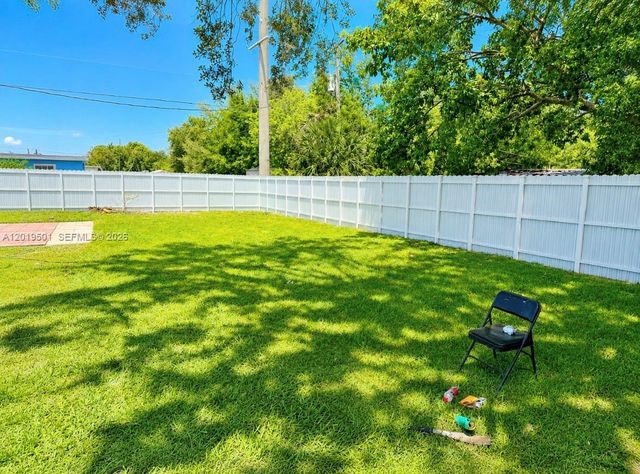 1881 NW 157th St, Miami Gardens, FL 33054