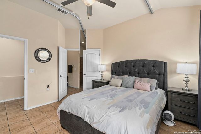 2539 Skybound, San Antonio, TX 78245