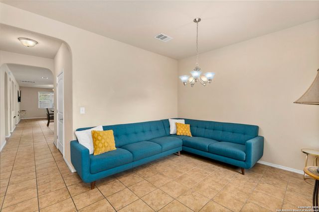 2539 Skybound, San Antonio, TX 78245