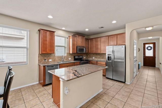 2539 Skybound, San Antonio, TX 78245