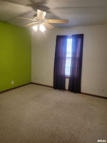 103 E Highline Road, Woodlawn, IL 62898