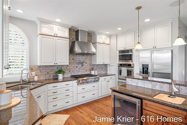 7105 Placid Pointe Court, Caledonia, MI 49316