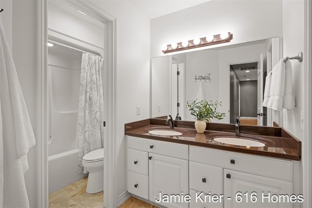 7105 Placid Pointe Court, Caledonia, MI 49316