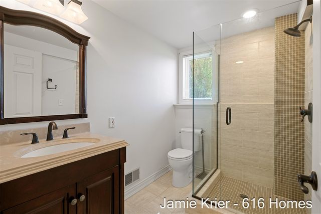 7105 Placid Pointe Court, Caledonia, MI 49316