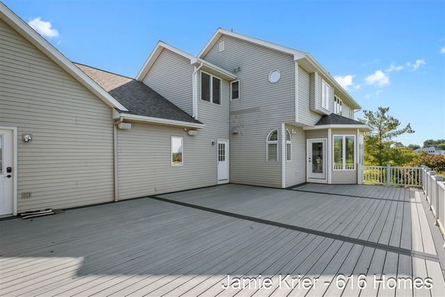 7105 Placid Pointe Court, Caledonia, MI 49316