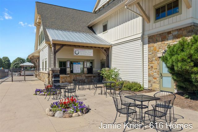 7105 Placid Pointe Court, Caledonia, MI 49316