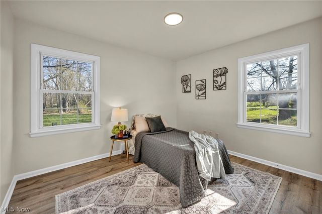 25595 Highland Road, Richmond Heights, OH 44143