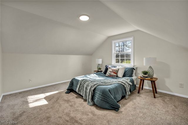 25595 Highland Road, Richmond Heights, OH 44143