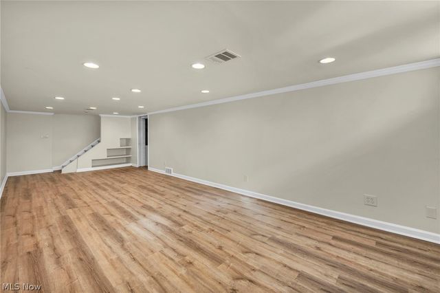 25595 Highland Road, Richmond Heights, OH 44143