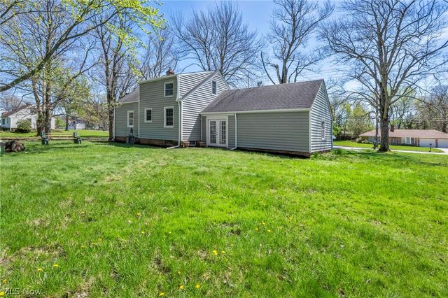 25595 Highland Road, Richmond Heights, OH 44143