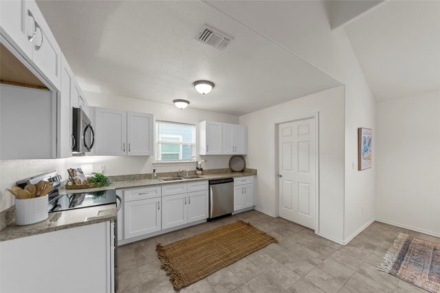 413 Whitney Court, Rio Vista, TX 76093