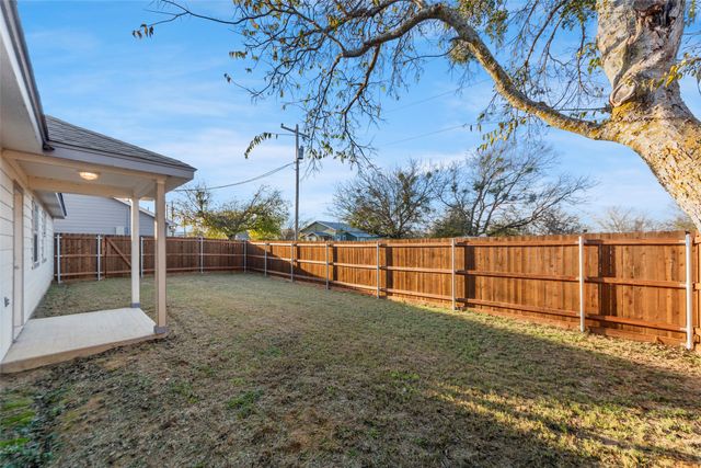 413 Whitney Court, Rio Vista, TX 76093