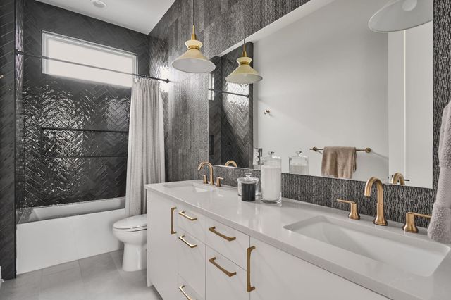 2113 Ann Arbor Ave, Austin, TX 78704