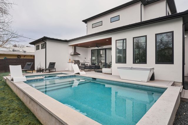 2113 Ann Arbor Ave, Austin, TX 78704