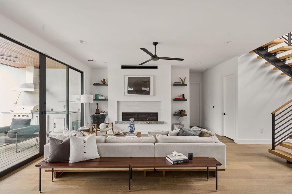 2113 Ann Arbor Ave, Austin, TX 78704