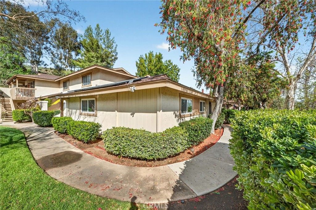 8952 Fletcher Valley, Santee, CA 92071