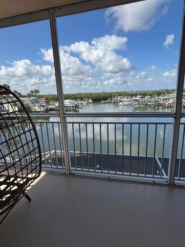 5167 N Highway A1a 201, Fort Pierce, FL 34949