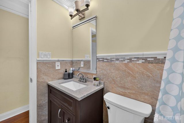 56 Woodbury Road, Edison, NJ 08820