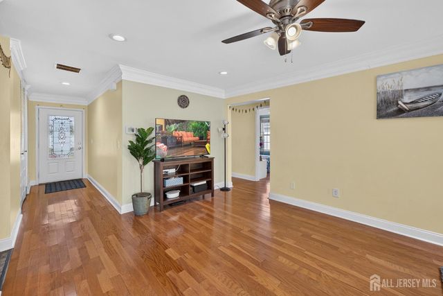 56 Woodbury Road, Edison, NJ 08820