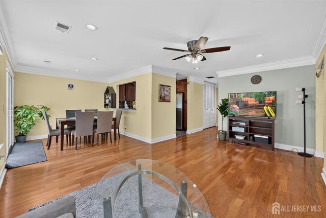 56 Woodbury Road, Edison, NJ 08820