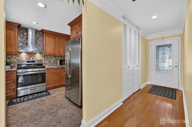 56 Woodbury Road, Edison, NJ 08820