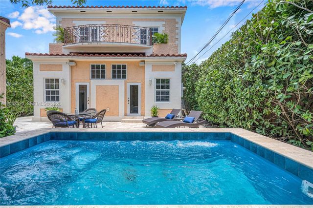 30 NE 44th Street, Miami, FL 33137